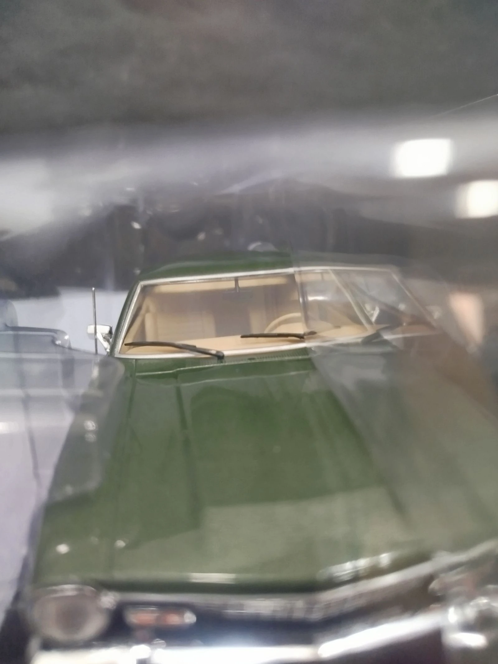 Ford Maverick Scale 1/24 Car – photo 5